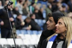 Cấm cửa "gậy tự sướng" ở giải Ngoại hạng Anh