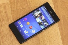 Trải nghiệm Sony Xperia M4 Aqua chống thấm nước giá tốt
