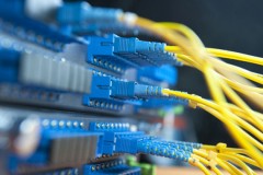 Độc quyền nhà mạng và những vẫn đề chưa nói
