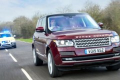 Chính phủ Anh muốn xe tự hành hoạt động "giống con người lái chứ không phải robot"