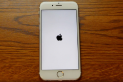 Đừng làm việc này nếu không muốn Iphone của bạn thành cục gạch
