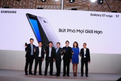 Galaxy S7, Galaxy S7 edge trình diễn khả năng 'kháng nước'