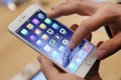 iPhone 7S là thế hệ iPhone màn hình OLED?