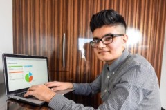 Khởi nghiệp từ 12 tuổi, doanh nhân nhí kiếm hàng nghìn USD