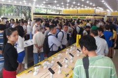 Người Việt chi cho điện thoại cũng nhiều bằng uống bia