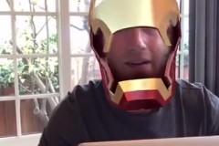 Mark Zuckerberg vừa tung video hóa thân thành Iron Man