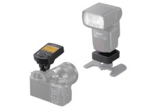 Sony phát hành bộ điều khiển hệ thống đèn flash không dây, hỗ trợ đến 15 chiếc đèn