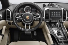 SUV bán chạy Porsche Cayenne hiện đại hơn với trang bị mới