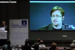 Edward Snowden: FBI nói không thể mở khóa được iPhone là hết sức nhảm nhí