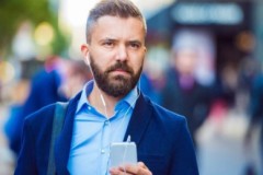 Nhận dạng lỗ tai sẽ thay thế cảm biến vân tay trên smartphone