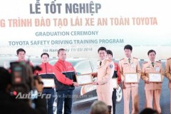Toyota hoàn thành đào tạo giảng viên lái xe an toàn cho Việt Nam