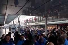 Galaxy S7 và S7 edge 'gây sốt' trong ngày mở bán