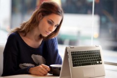 Laptop VivoBook Flip TP301UA: Vũ khí 'nóng' xoay gập màn hình 360° của ASUS