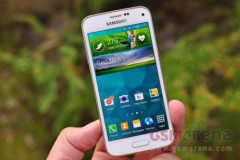 Samsung Galaxy S7 Mini sẽ đối đầu với iPhone SE