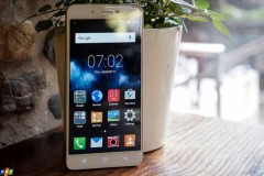 Trên tay Pantech V955 tại FPTShop, smartphone chuyên "tự sướng", hoàn thiện tốt, cấu hình khá