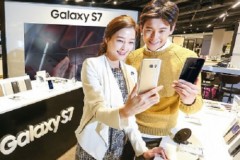 Galaxy S7/S7 Edge đắt khách tại quê nhà