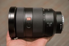 Trên tay hai ống kính Sony G Master: 24-70mm f/2.8 và 85mm f/1.4