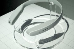 Tai nghe 'trợ lý ảo' đầu tiên của Sony