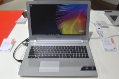 Laptop nhận diện khuôn mặt giá từ 15,6 triệu tại Việt Nam