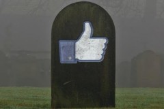 Lập di chúc cho tài khoản Facebook phòng khi bạn qua đời