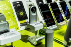 Trên tay và dùng thử LG 360 Cam: chụp ảnh và quay phim 360 độ, sạc bằng USB-C