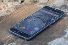 Samsung Galaxy S7: Chống được nước nhưng có dùng được khi đang bị ướt?