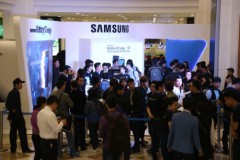 Galaxy S7 “cháy hàng” tại Việt Nam, Samsung ưu tiên phân phối thêm 5000 chiếc.