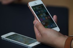 Apple bắt đầu nhận đặt mua iPhone SE và iPad Pro 9,7 inch