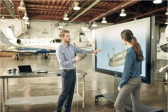 Tablet khổng lồ giá siêu chát của Microsoft chính thức lên kệ
