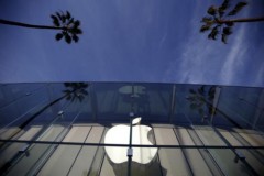 FBI tuyên bố đã bẻ khóa iPhone, dừng vụ kiện Apple