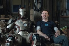 Zuckerberg ông chủ Facebook hóa trang thành Iron Man