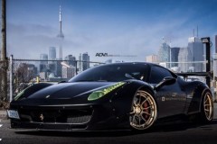 Siêu xe Ferrari 458 Italia cuốn hút với bộ cánh mới của Liberty Walk