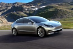 Cơn sốt xe điện Tesla Model 3 ngày càng mạnh