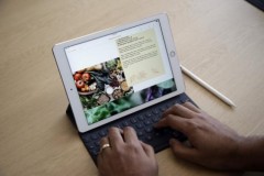 Những cái tên điển hình trong thế giới tablet có thể thay thế laptop