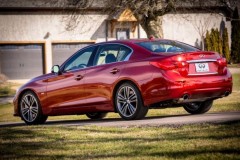 Q50 Red Sport 400 bản 2016 được trang bị động cơ tăng áp V6 VR30