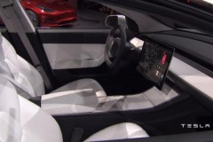 Elon Musk: “Model 3 sẽ có hệ thống điều khiển giống như tàu vũ trụ tương lai”