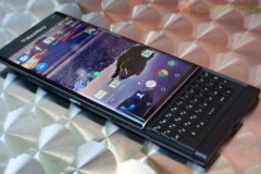 Trên đà xuống dốc, Blackberry giảm 50 USD cho mỗi chiếc Priv