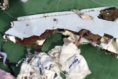 Máy bay Ai Cập có thể rơi vì nổ trong khoang