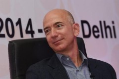 Cứ 60s trôi qua, CEO Amazon lại kiếm đủ tiền mua Mercedes S600