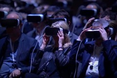 Samsung tiếp tục tặng miễn phí kính thực tế ảo Gear VR