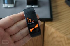 Cận cảnh Gear Fit 2 vừa mới được Samsung ra mắt