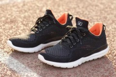 Xiaomi ra mắt giày thông minh 580.000 đồng giống hệt Adidas Tubular