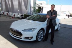 Tỷ phú Elon Musk và thú chơi siêu xe