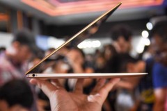 Asus Zenbook 3, mỏng hơn, nhẹ hơn Macbook với giá từ 22 triệu đồng