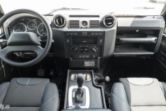 Ảnh chi tiết nội thất Land Rover Defender 1948-2015 X-Spec Edition