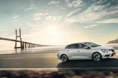 Renault trình làng Megane Grand Coupe hoàn toàn mới