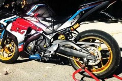 Yamaha R3 độ phong cách "bò húc" của biker Đà Nẵng