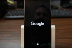 Rò rỉ hình ảnh thực tế đầu tiên của smartphone Nexus Marlin