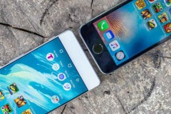 So sánh Sony Xperia XA và iPhone 5S: tầm trung đời mới hay flagship đời cũ