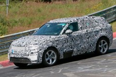 Bắt gặp Range Rover Sport Coupe ngụy trang cẩn thận trên đường đua Nurburgring